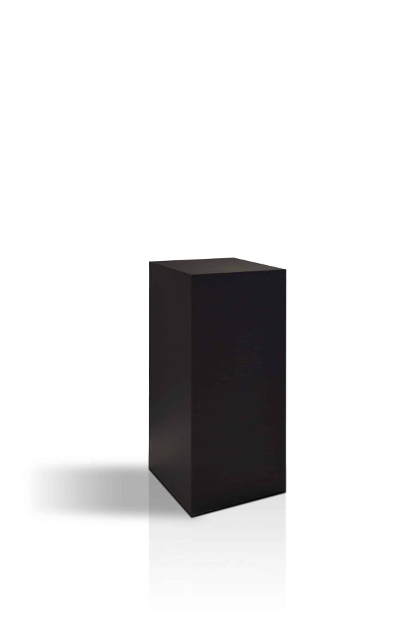 SHORT BLACK PEDESTAL